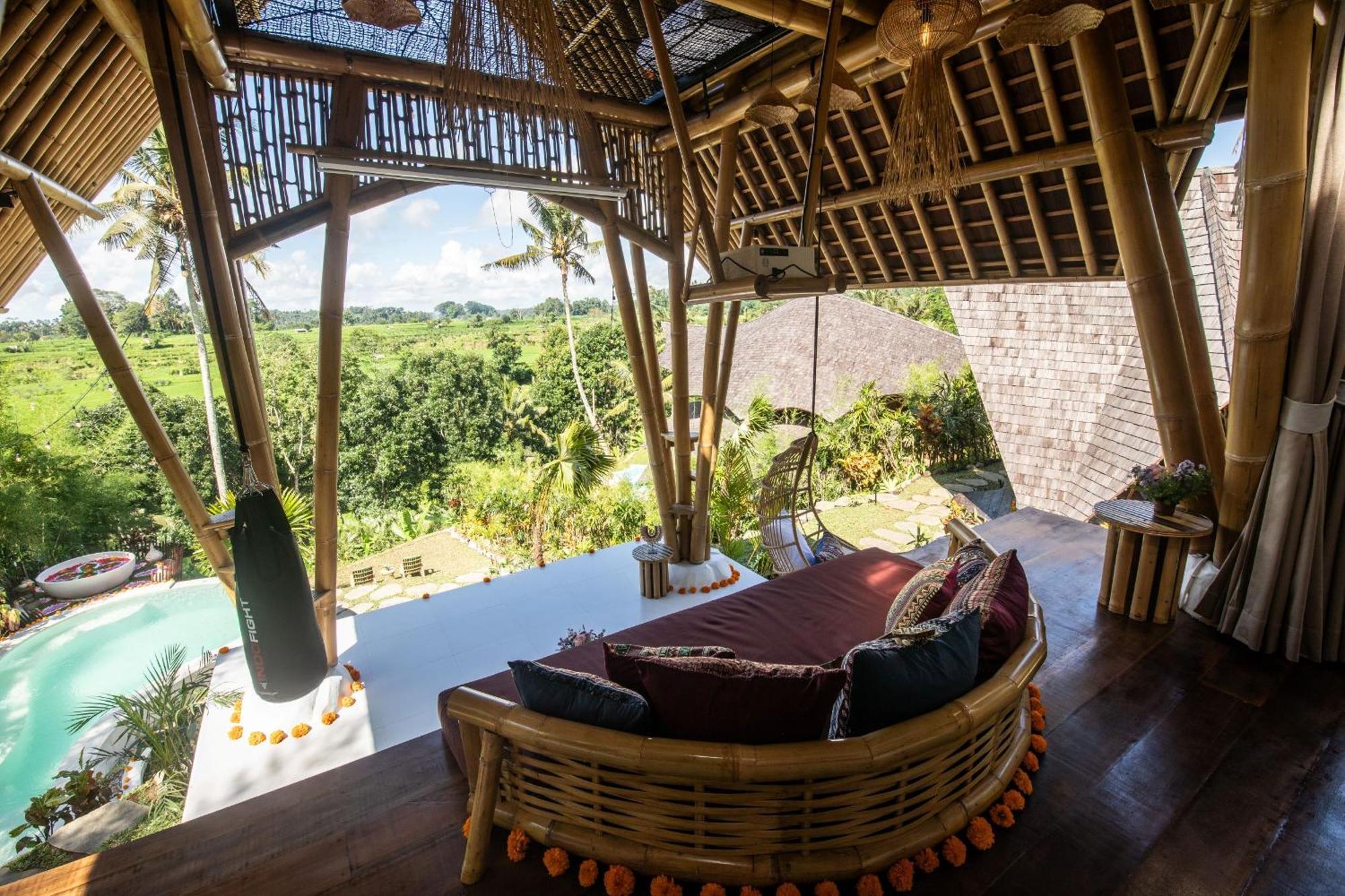 Magic Hills Bali - Magical Eco-luxury Villa Selat