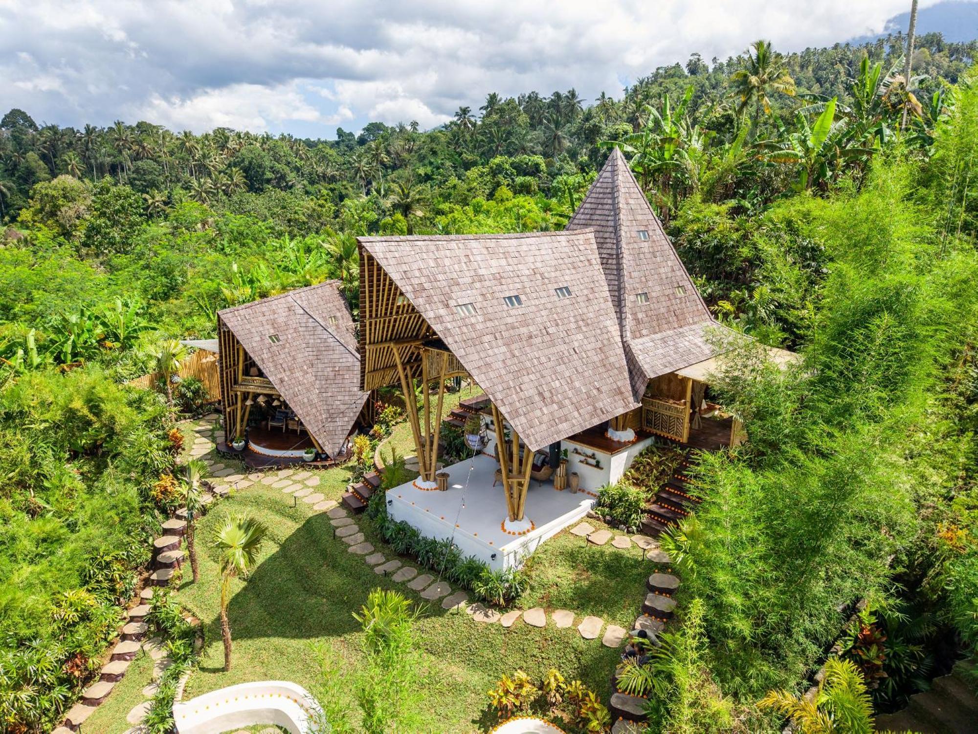 Villa Magic Hills Bali - Magical Eco-luxury Selat
